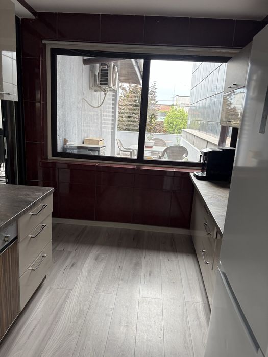 Inchiriez apartament bulevard