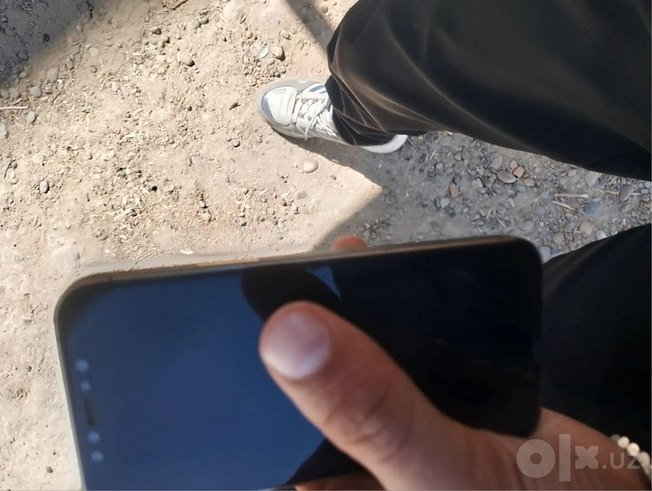 Iphone 12 pro 128 talik 71 yomks face yo tru bor orqa shishasi singan