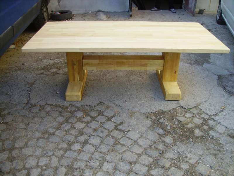 Масивни маси , маси от шевна машина , мостри и ретро - холандска