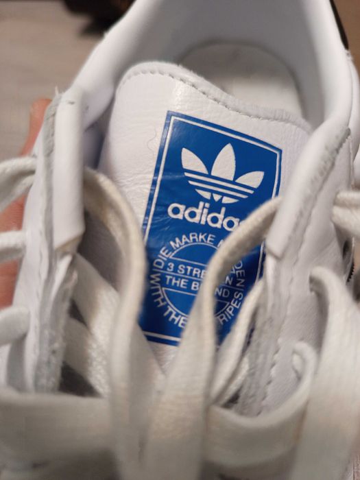 Adidas samba og бели