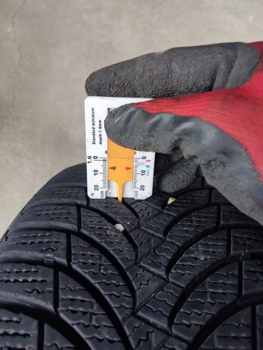 205/60/15 Зимни Nexen с алуминиеви джанти БМВ е39