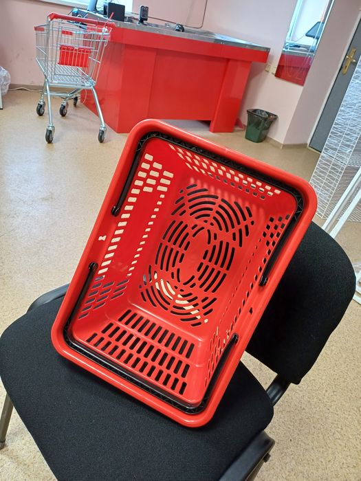 Полки для магазина