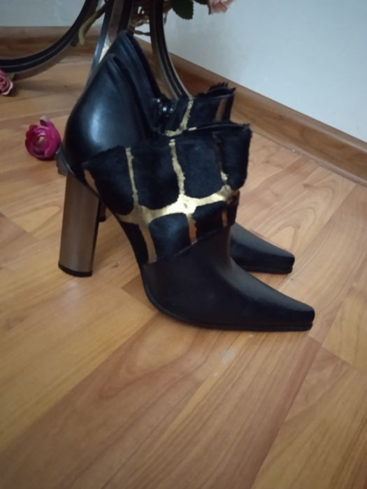 Кожаная обувь 37 на узкую ножку Италия ,новые!