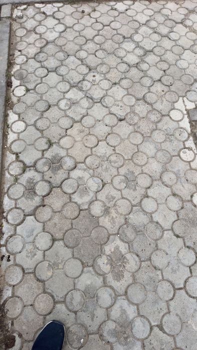 Брусчатки и бордюры