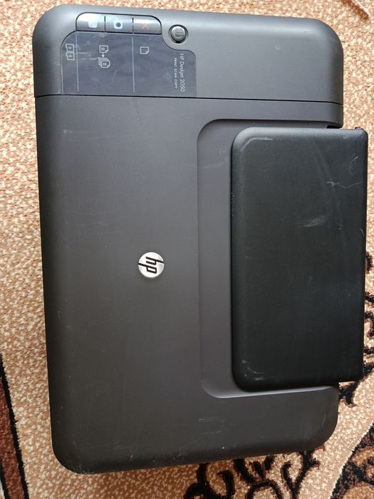 Принтер HP Deskjet 2050