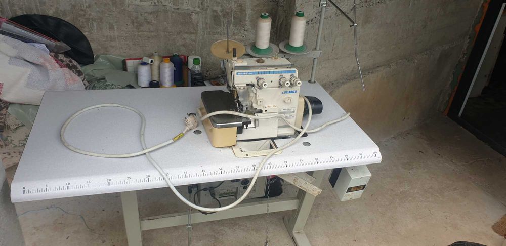 Vand masina de cusut juki