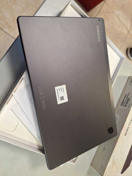Таблет Samsung TAB A8