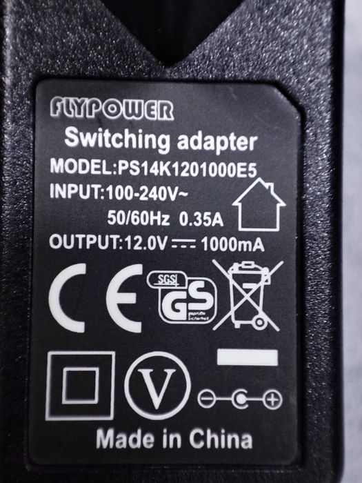 Alimentatoare 12V 1A noi – pentru camere supraveghere, routere, LED