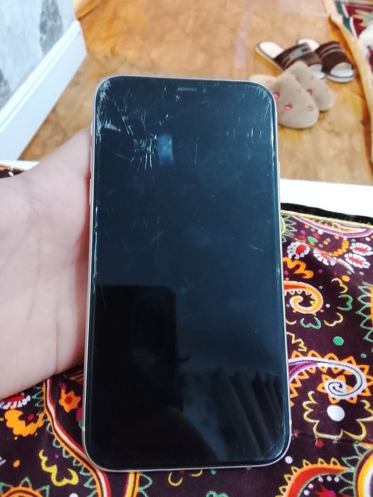 Айфон 11 с гарантией