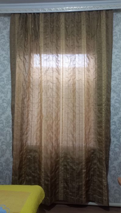 Срочно продам гардину со шторами