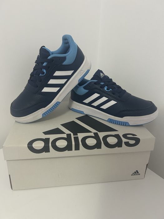 Adidasi Adidas baieti Nr. 33,5