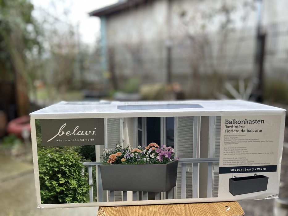 Jardiniera de balcon