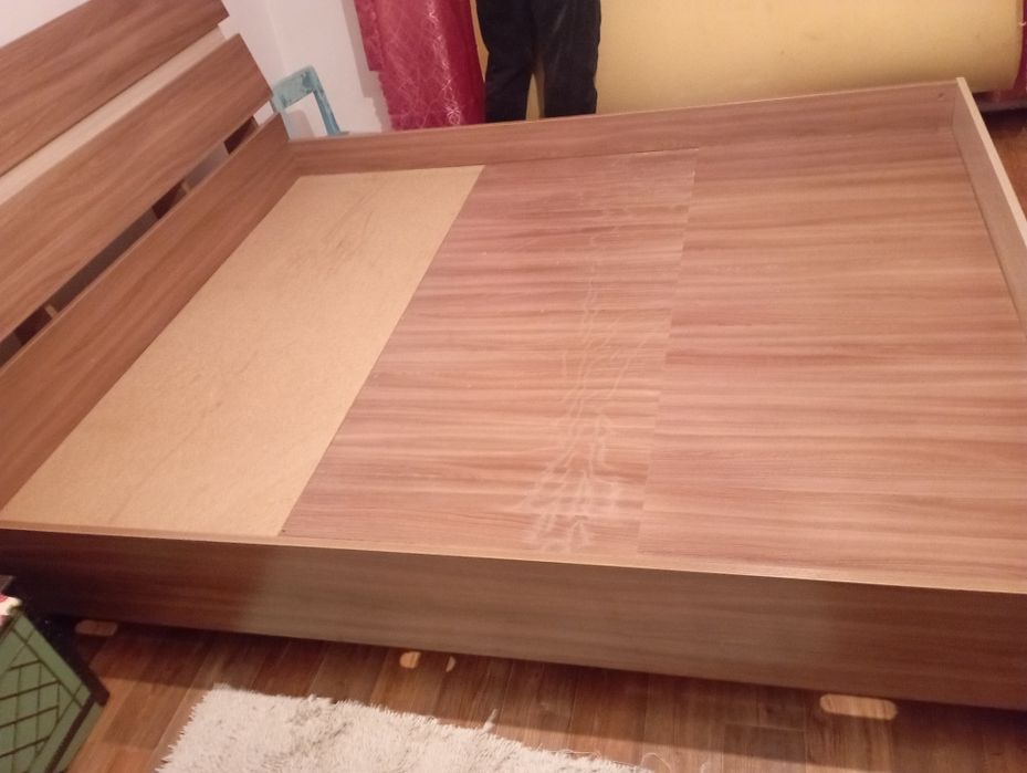 Продам деревяную кровать