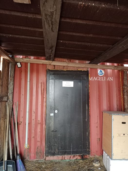 Продам 2 морских контейнеров 40