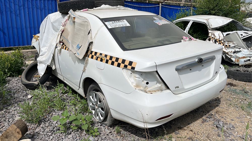 Продам машину Авариный