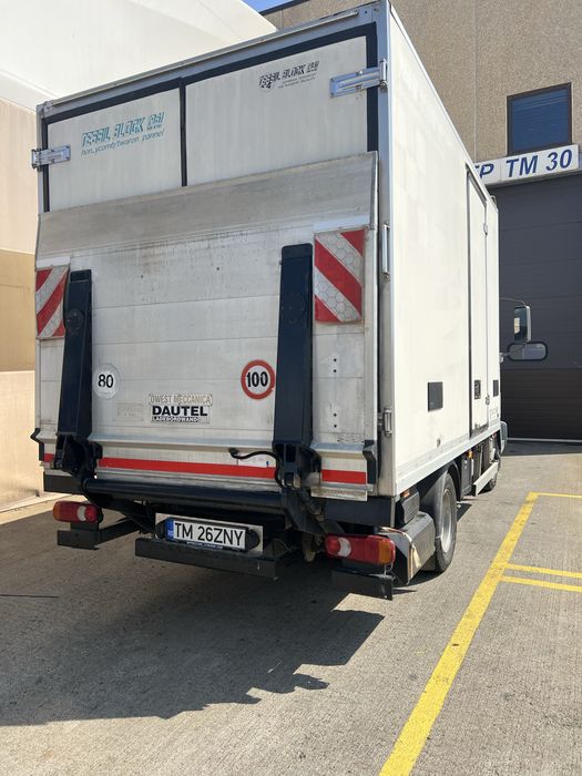 Nissan Atleon 120 2003