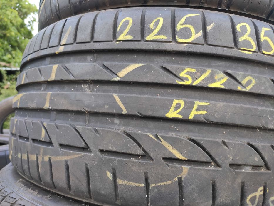 2бр Летни гуми 225 35 19 - Bridgestone Runflat