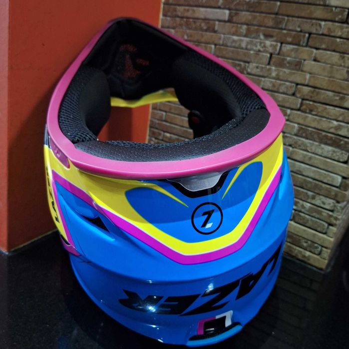 Full Face кросова каска LAZER