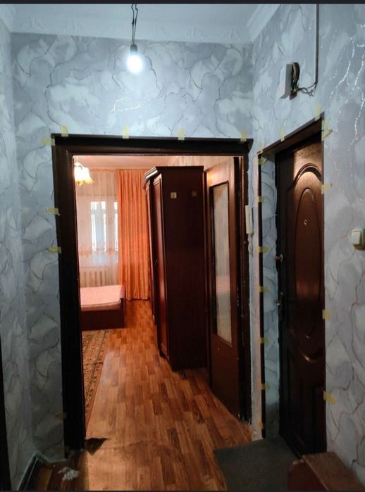 Sergeli 5 hudud, 1 xona, metroga 100m