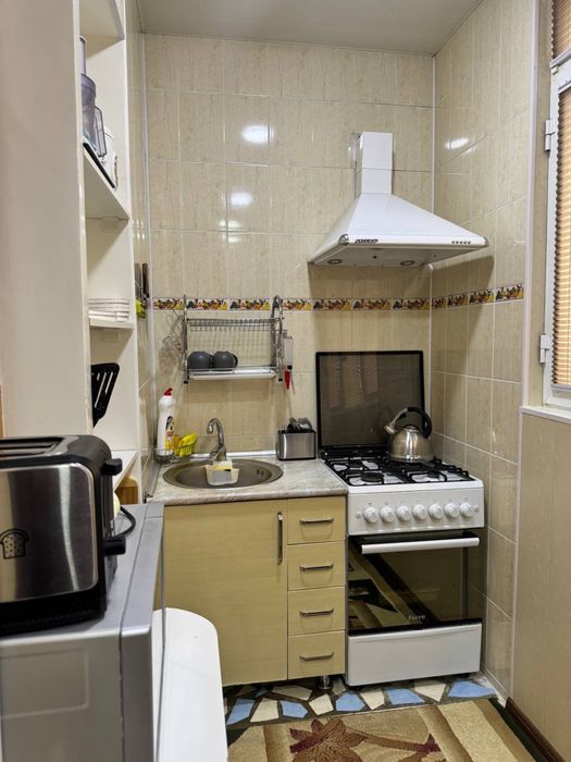 Юнусабад 15 кв 2 комнатная перед в  3 ком МОЖНО НА ИПАТЕКУ