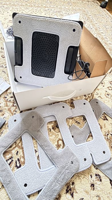 Hobot 2S робот за миене на прозорци