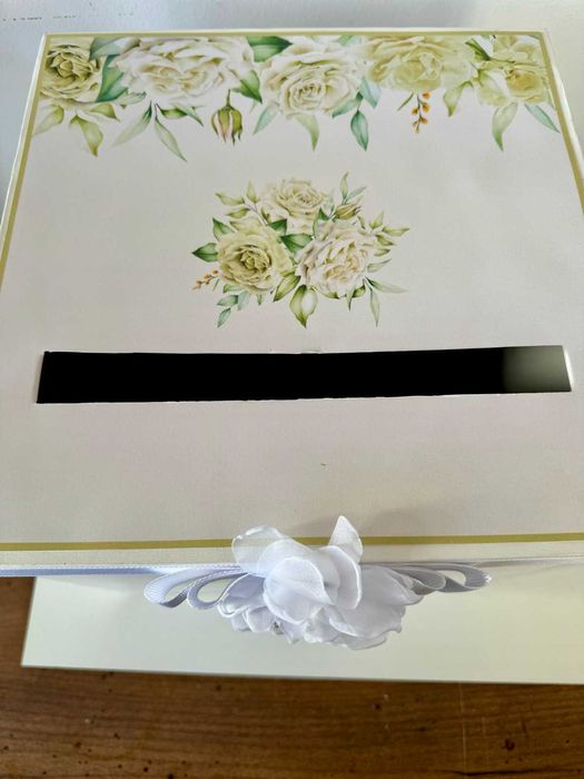 Сватбена кутия за пликове