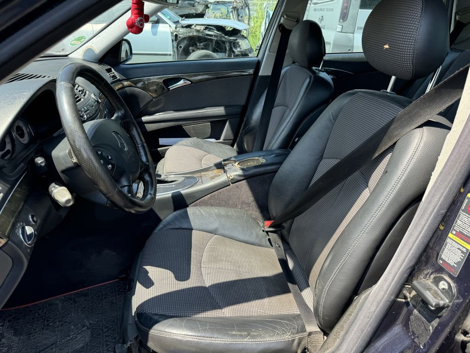 Метцедес W211 2.7 дизел 2004 г автоматик само на части