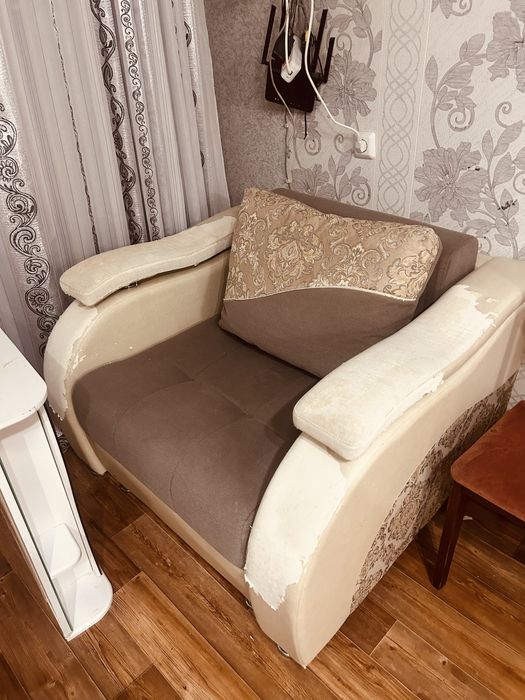 Продам диван б/у