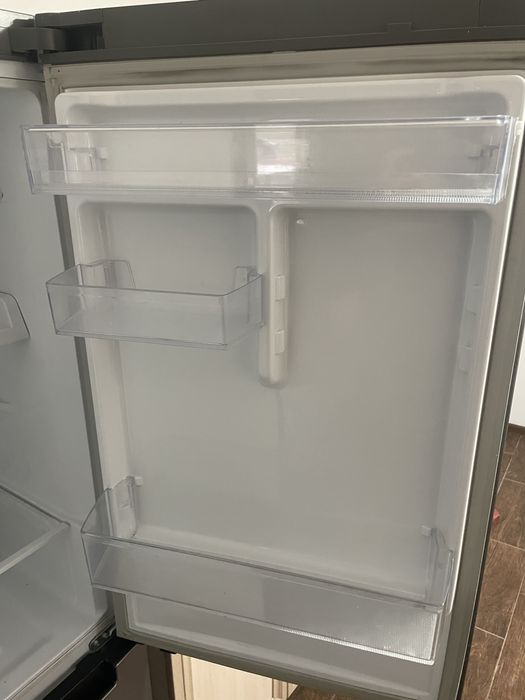 Срочно продается холодильник самсунг