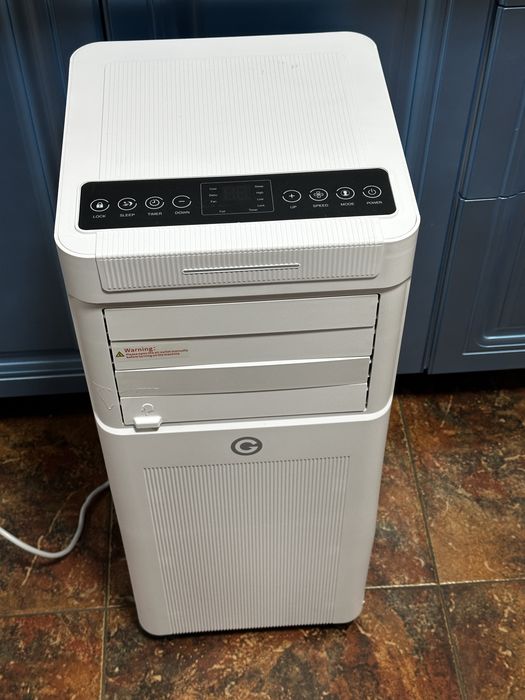 Aparat Aer Conditionat Portabil 9000 BTU – Racire, Ventilator, Dezumidificare si Mod Somn, Clasa A