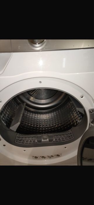 Продается сушилка Samsung