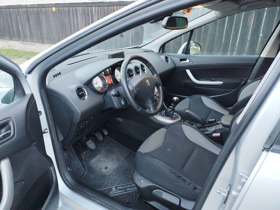 Peugeot 308 1.6 E-HDI 2013