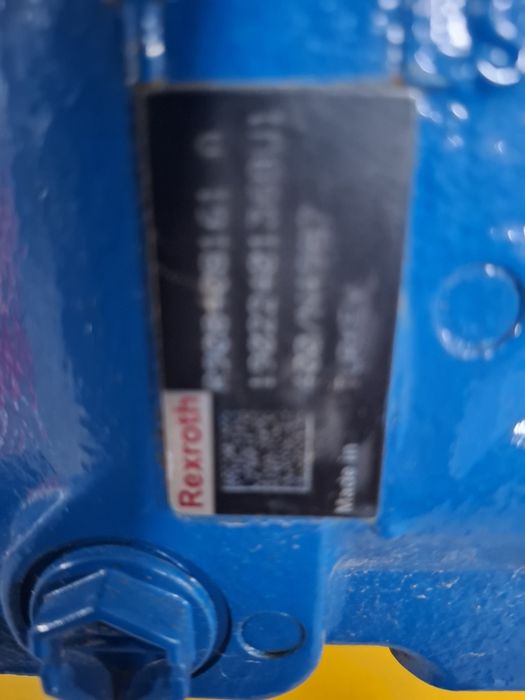 Distribuitoare jcb Miniexcavatoare