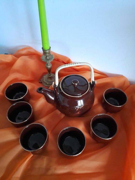 Set ceai porțelan fin – ibric + 6 cești – impecabil