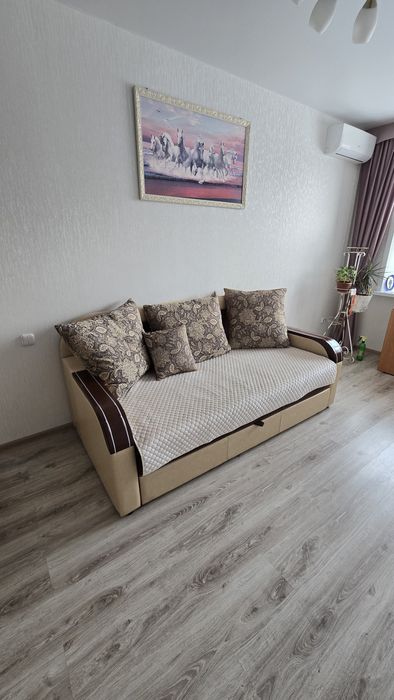 Продам диван б/у