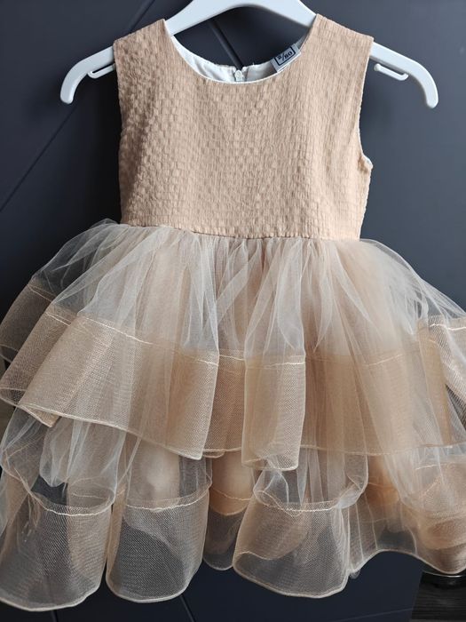 Платье на девочку