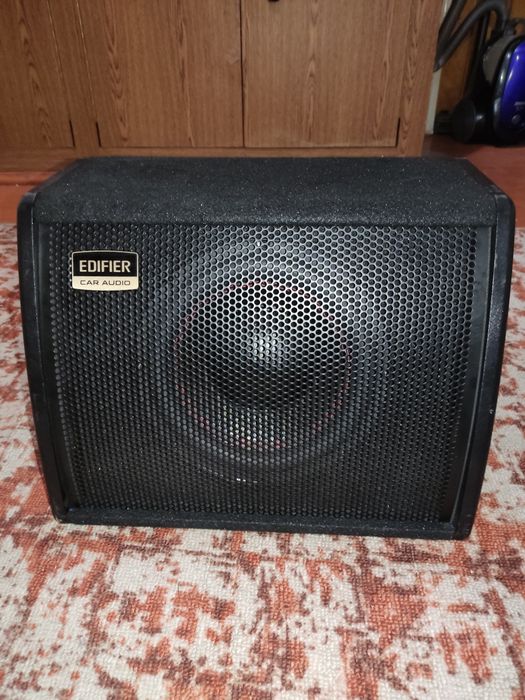 Сабвуфер и колонки