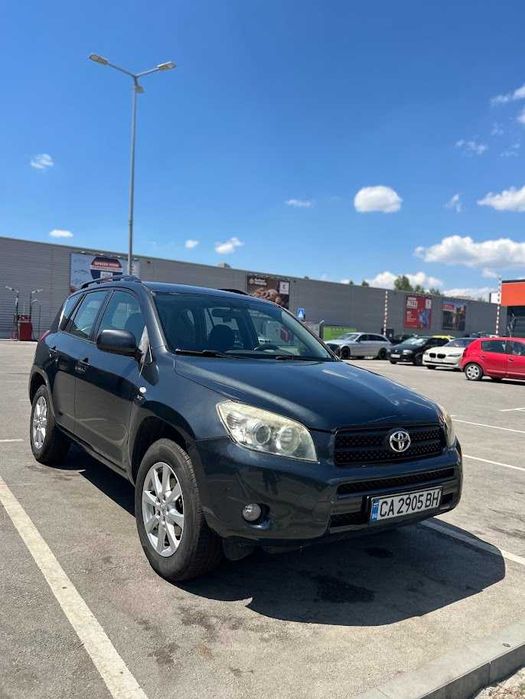 Toyota RAV 4 2. 2 D-4D 151к. 2006