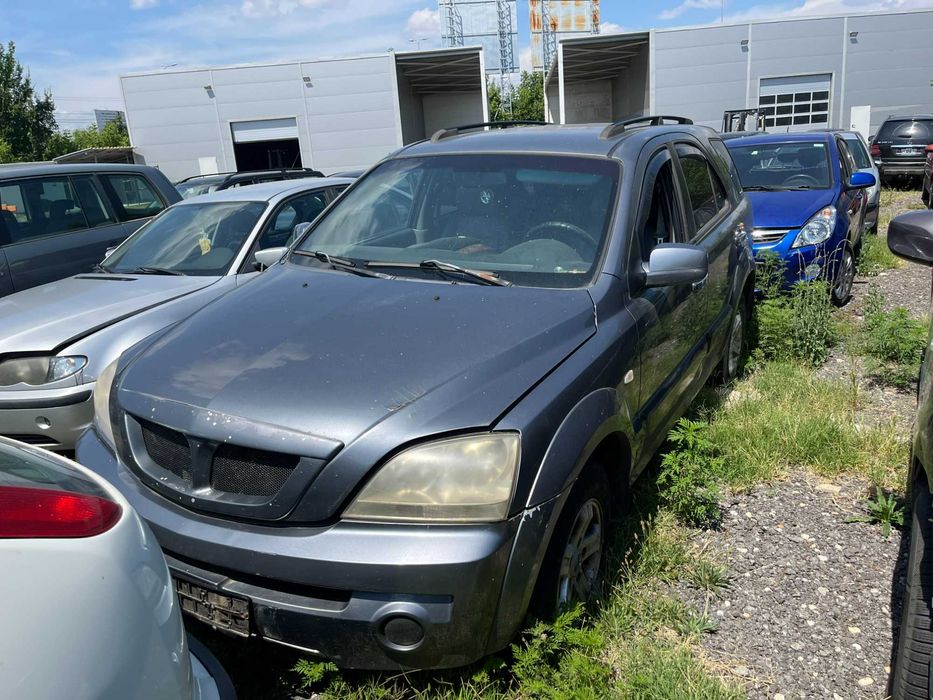 Dezmembrez KIA Sorento 2003 gri inchis diesel