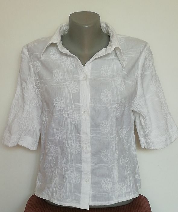Дамски ризки с бродерия - бяла и бежова