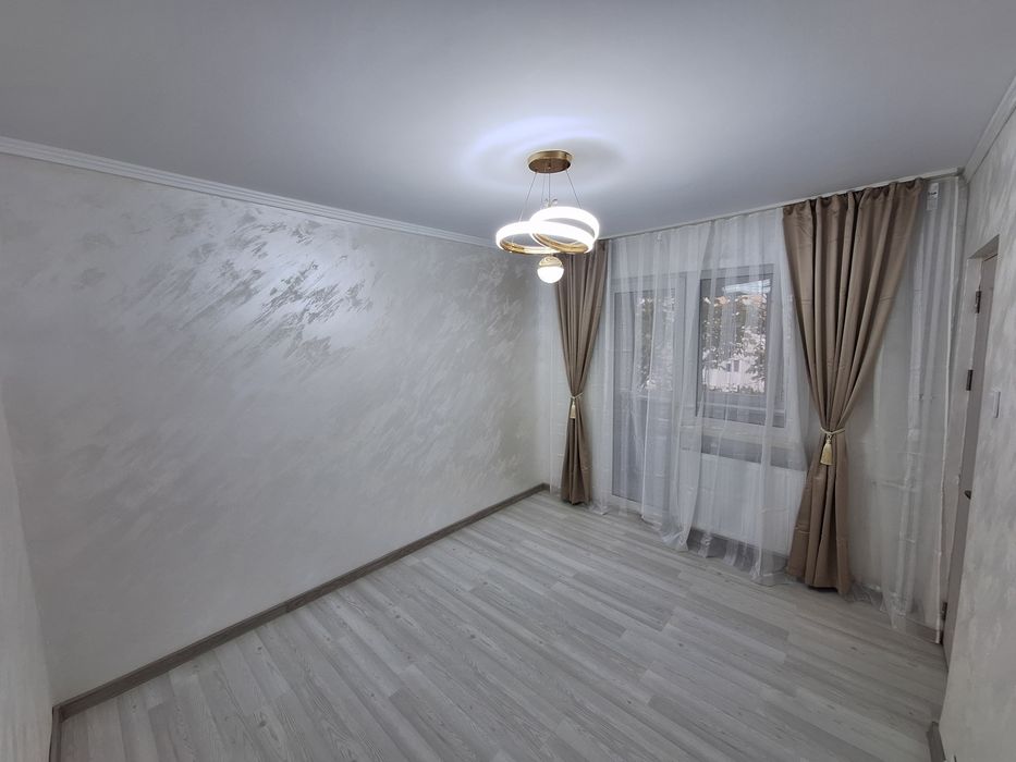 VÂND SAU SCHIMB * APARTAMENT LUX 3 CAMERE * ETAJ 2 * TOTUL NOU * 52 MP * Tomis Nord * Mutare Imediată * GAZE *
