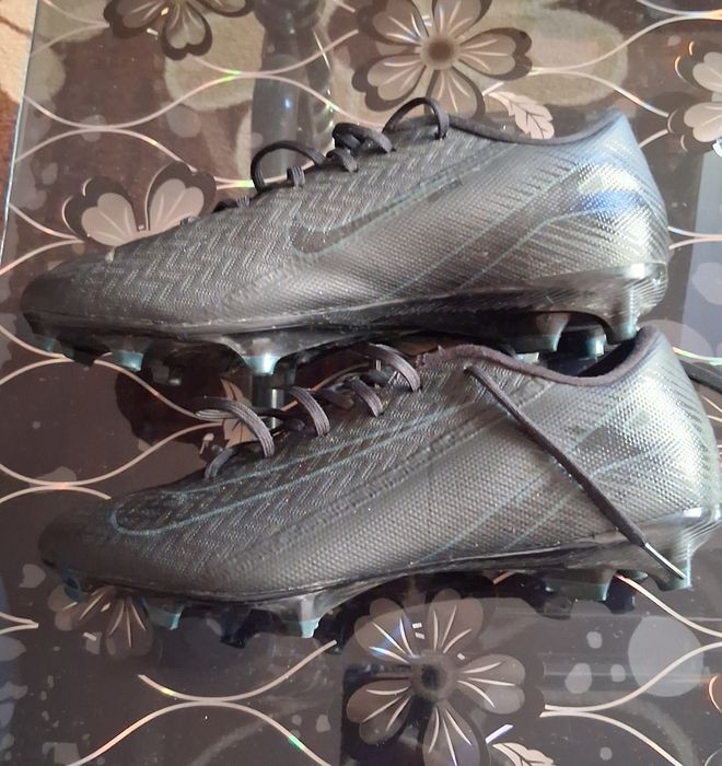 Бутонки,,Nike"за момче