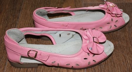 Продам босоножки