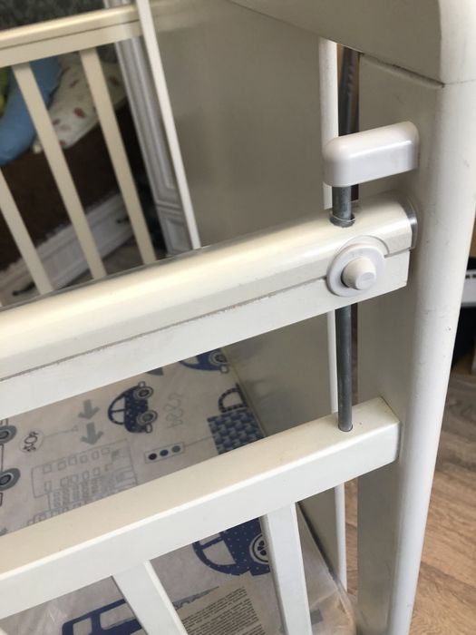 Кровать детская с матрасом