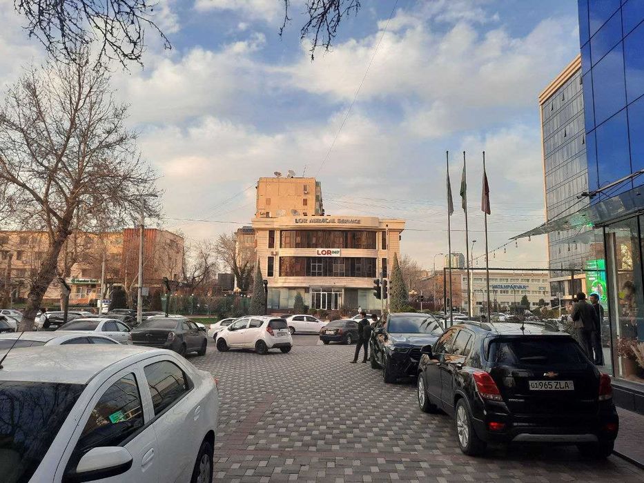 Продаётся офис в центре / Ц-5 Пожарка, Ресторан LaLi