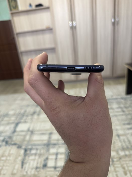 Продам S20FE в отличном состояние