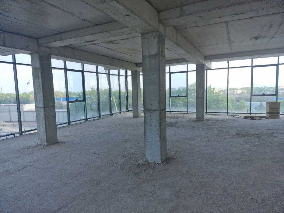 Сдаётся или продаётся помещение под офис или под учебный центр.