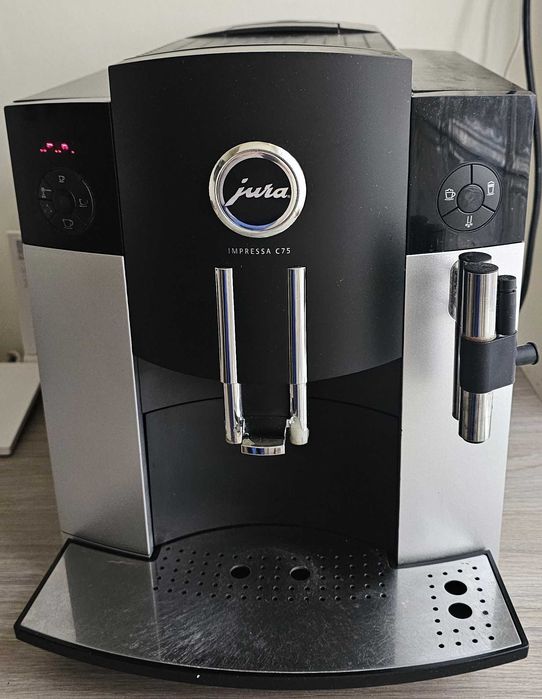 Espressor automat Jura c75