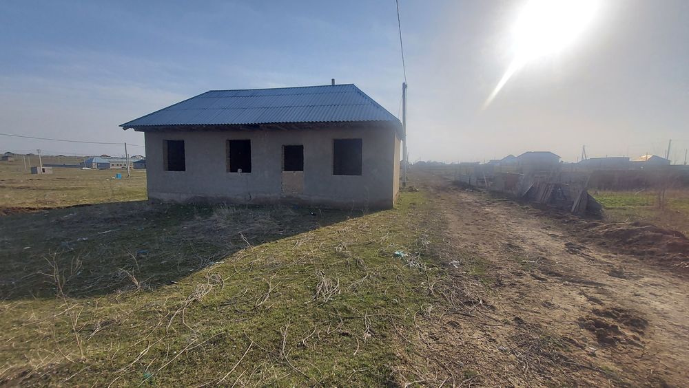 Ұй сатылады Шубарсу  срочно!!!