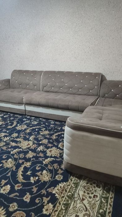Kvartira sotiladi